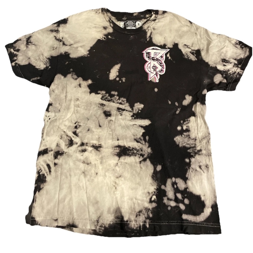 Beartooth Tee Shirt Size L Red Bull Records Below